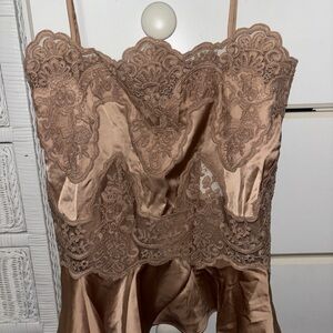Elegant Lace Satin Top H&M sold out!